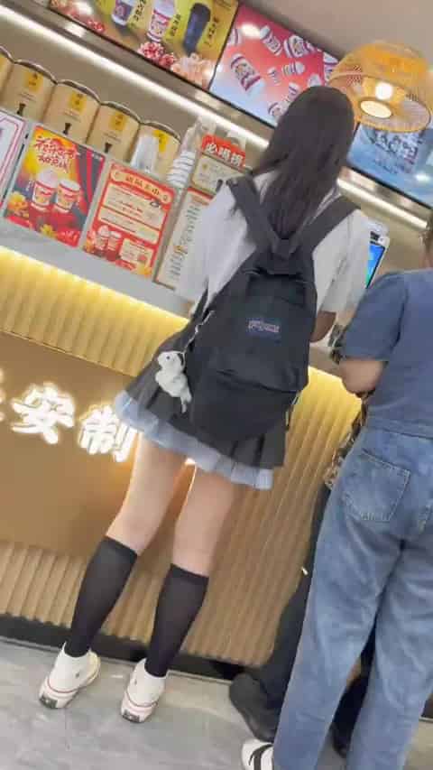 4ecbb3b6-ee8a-4bc2-a692-30e8f793b935.mp4