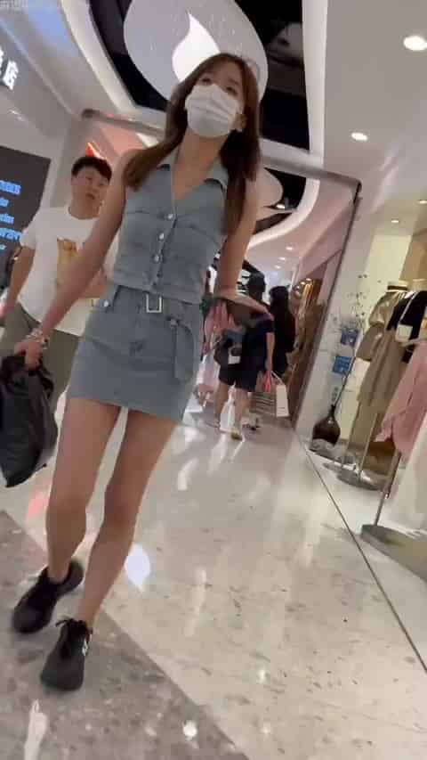 03b8ee7d-ff24-403e-ae70-df5ffd2930d4.mp4