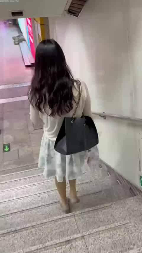 b9d7c9ca-54d1-4ce1-90d7-25f070dcae08.mp4