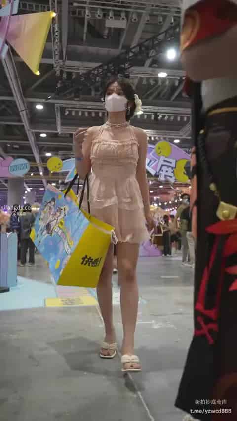 c082cd39-7e1b-40ee-8b35-820c9c17dce4.mp4