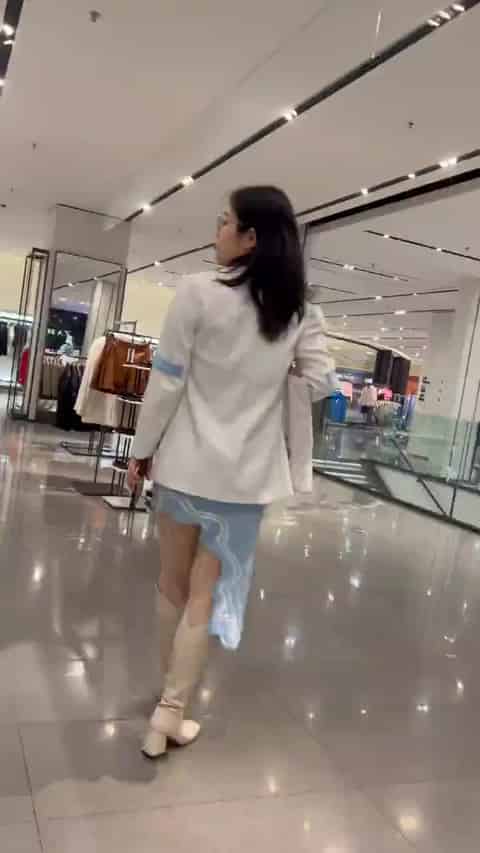 ba14df0b-58f6-449e-a8f3-d8e50c451791.mp4