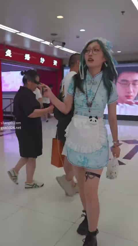 d74b2b22-775c-41c3-87c9-5d78db18adb3.mp4