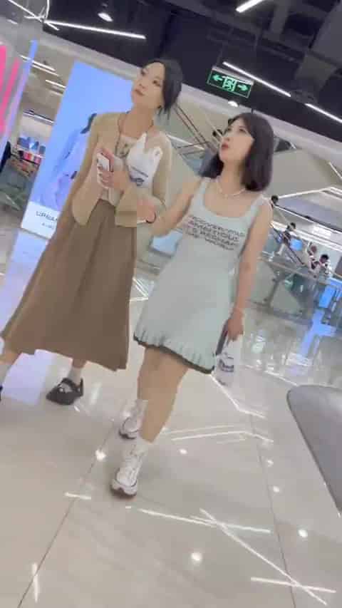 f431713a-c869-42b4-a121-4655ba5a3e29.mp4