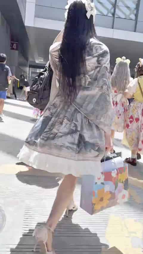 42a8d672-3b53-4f40-bfaf-ee683dc28c8a.mp4