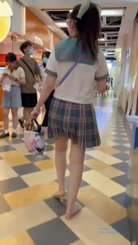 f1c94701-e48a-4631-8fb0-dea59152cc83.mp4