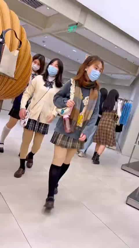 94d6d9a9-2de5-4800-8077-15d3d9f42692.mp4