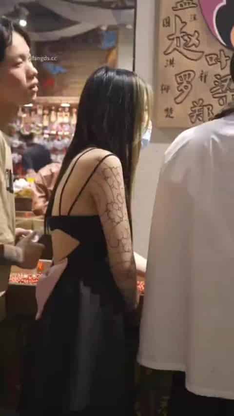 fbe2fa75-8ca4-415a-9e6d-96d1c4ed61ba.mp4