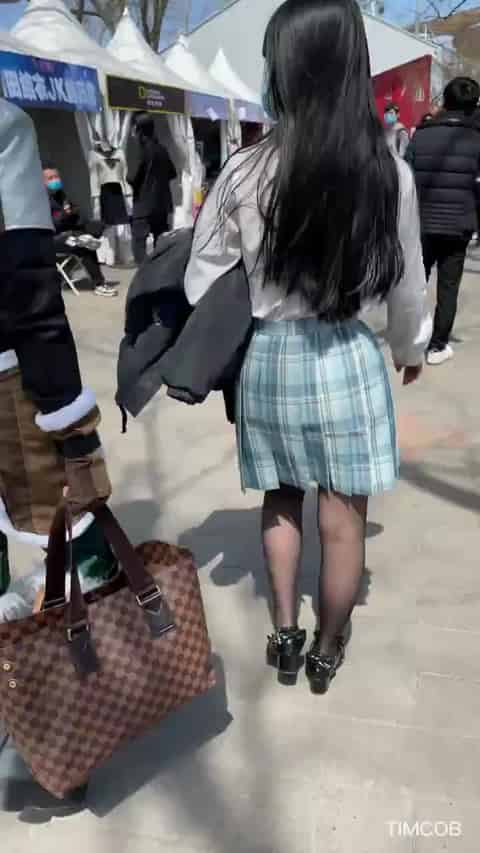 703a7447-0def-4c6e-b303-1d0ab1a5c8d8.mp4