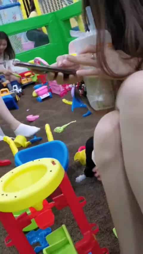 79560185-52f8-4918-8f8b-6c4b1d897978.mp4