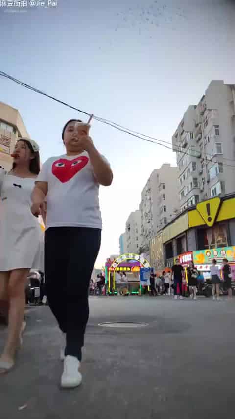 9ee35306-1d96-4eee-96d6-38669739eebd.mp4