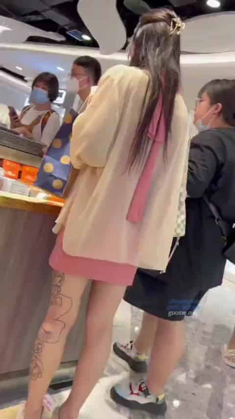 6dc126f0-74f6-4335-a023-53ac180d4d6a.mp4