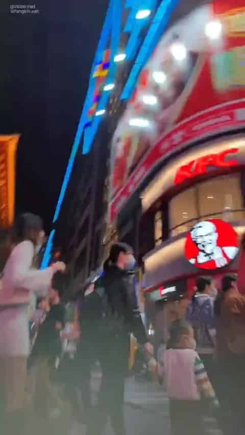 b2c7950d-33dd-463e-a789-2c5abf695891.mp4