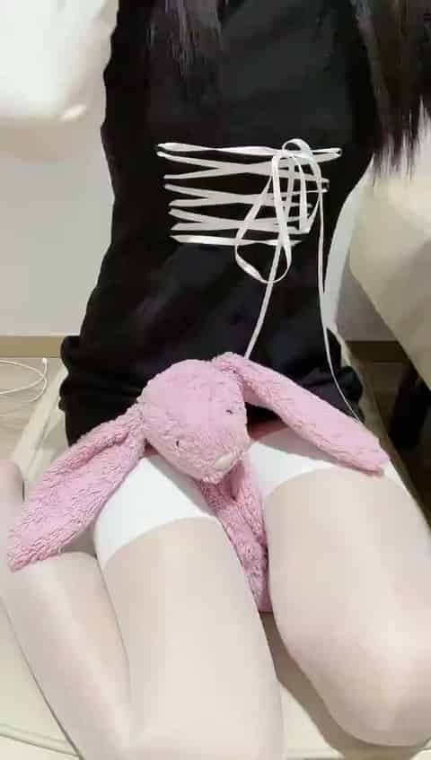 e1a9d465-5cba-4914-9718-80c5c50003d2.mp4