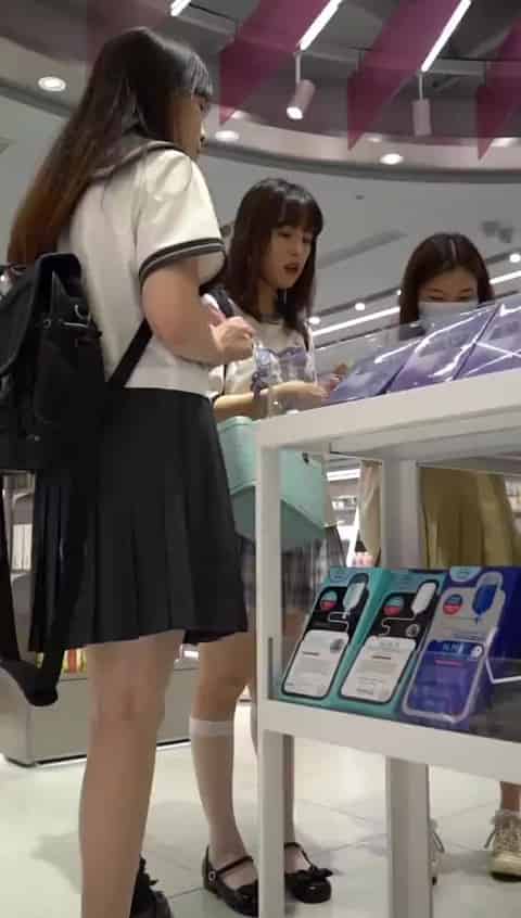 9d77de3f-83a3-44e8-9ccf-2f9461677f53.mp4