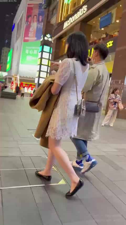 42dc2ca5-0690-43c3-a372-043807604222.mp4