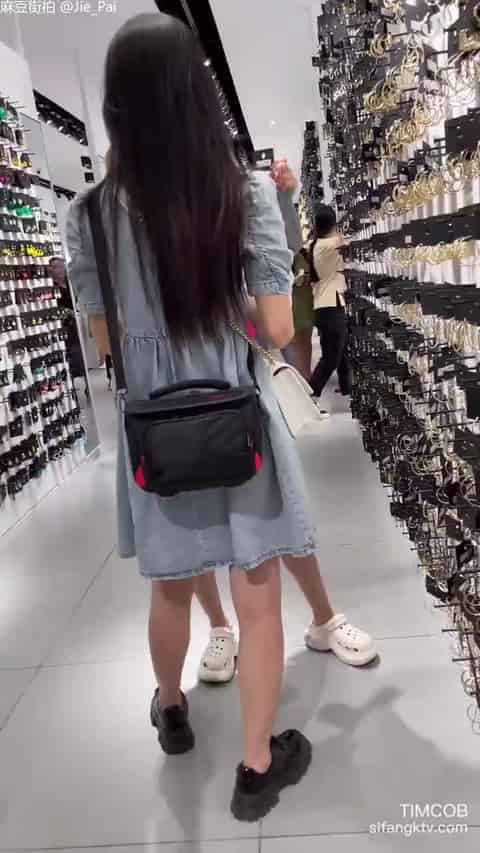 bb635981-4ad3-493f-8e86-8409ee042087.mp4