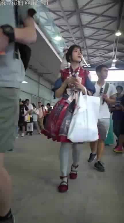 482ab30f-6137-42f0-825e-1866f409b5c2.mp4