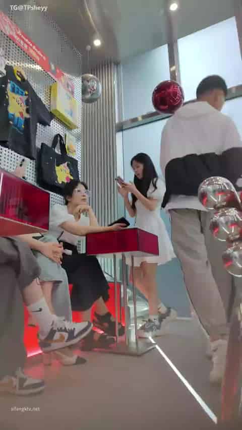 ee077e94-9fde-480d-93b9-8b8a2b270c76.mp4