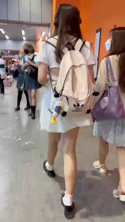 3c6dce6a-d6cb-4f9c-a265-430ab937f6f9.mp4