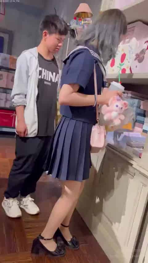 4f729e4d-7725-4d1c-80bc-d5d3d4f1fe1a.mp4