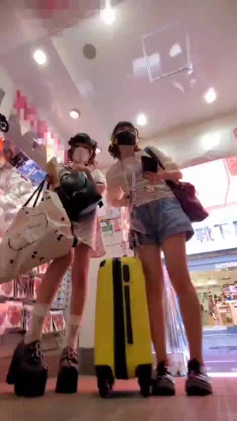 98c2d7a9-f93d-4ec2-b3fa-c5897540aab0.mp4