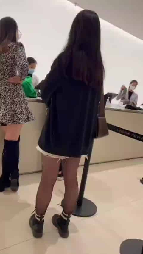 2baec605-63b3-4568-9de3-cfa2032f8116.mp4