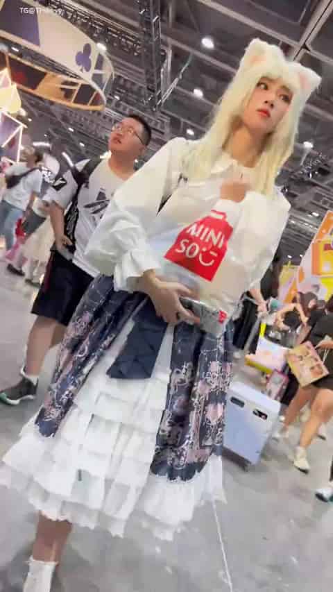 58219db9-aa6e-431d-b636-7a44670c629f.mp4