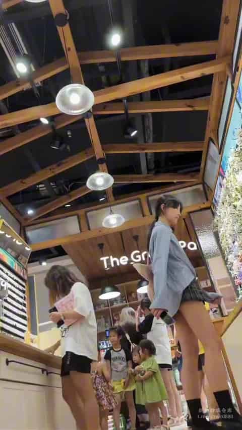 8c099d4d-b568-43e2-be10-938917d3efcd.mp4