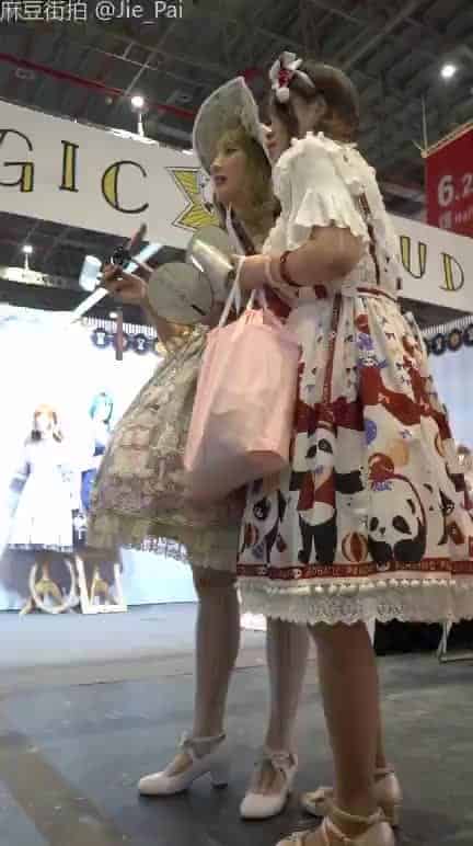 6928c818-abbe-4168-adc9-d510973ef15f.mp4