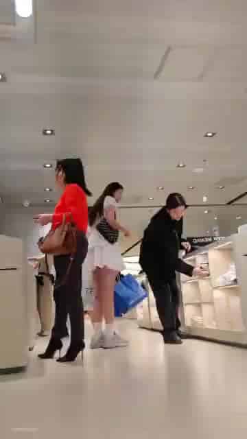 73f751fb-2854-44b7-b4df-4b0207019f73.mp4