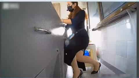 c6e16d72-ae1a-4e63-a934-048ff12cc905.mp4