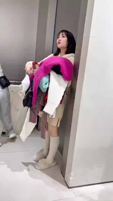 92447cc5-621a-4d24-9a5d-d378b50bdc19.mp4