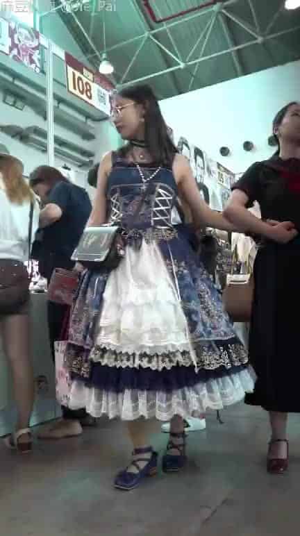 0f5e1146-f690-44e8-bc53-fef28184f12f.mp4