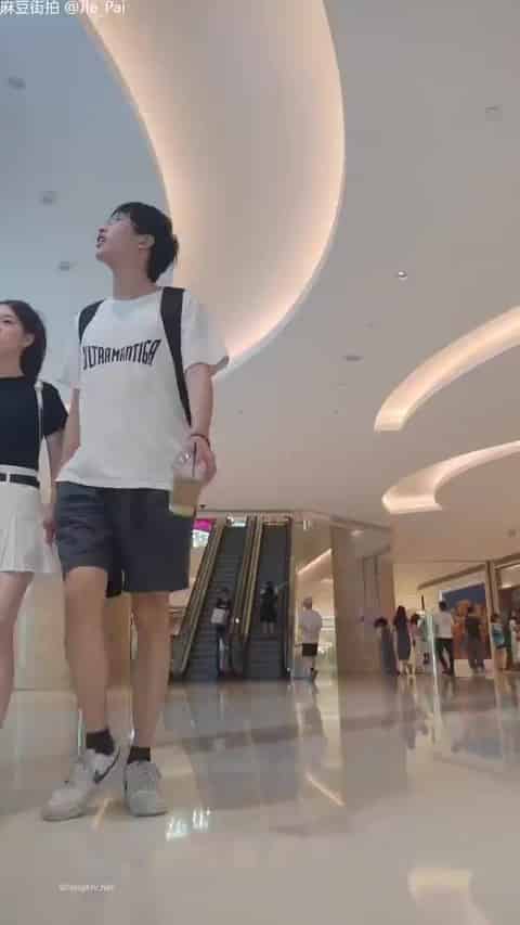 e979610a-825a-468c-aadb-9f10b1716929.mp4