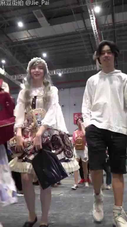 7978d5db-dfcc-4784-97b4-366ddb3baf44.mp4