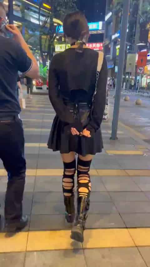 6d92f695-1ccd-4397-be4c-2d6eac367379.mp4