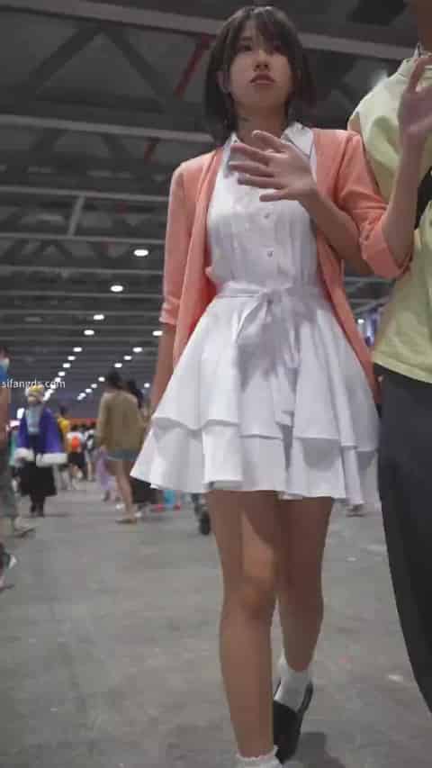 02b30768-7bb0-49be-afbd-9cbffd200dff.mp4