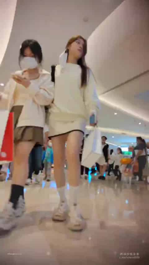 5f5d41e8-1f4b-48b6-a289-4331419b5034.mp4