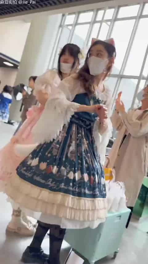 7cb58592-a7ee-441f-adac-0fd1cceb0f45.mp4