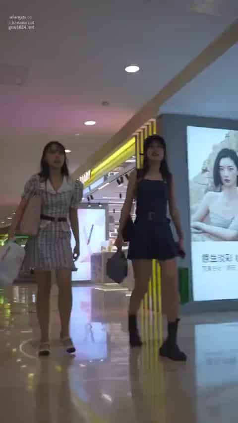 b67f4c6f-e641-4067-91de-82b25557cf4d.mp4