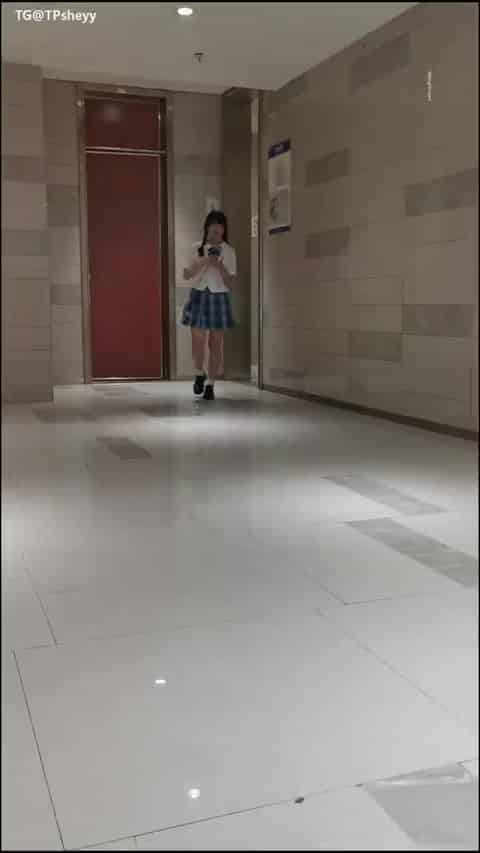 c85478f1-6868-45ca-a07f-ec527fdfd708.mp4