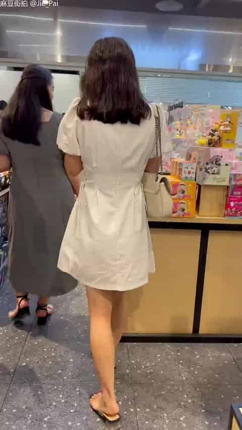 b306d85d-8862-4d69-9367-cd2be7c30bdb.mp4