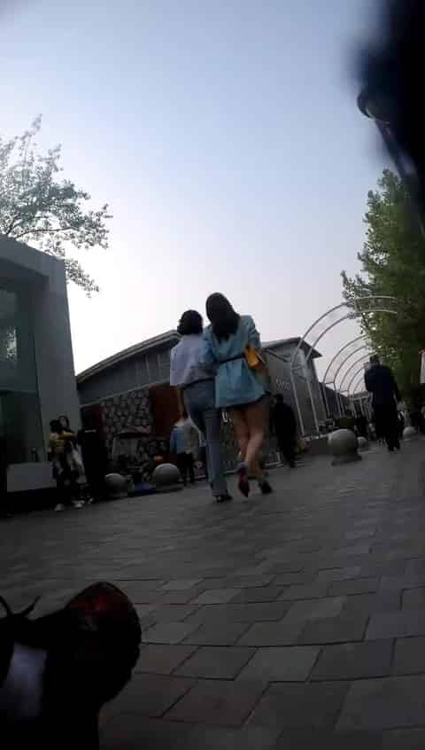 74c3a06d-a7cc-41cc-9363-ae28323e3868.mp4