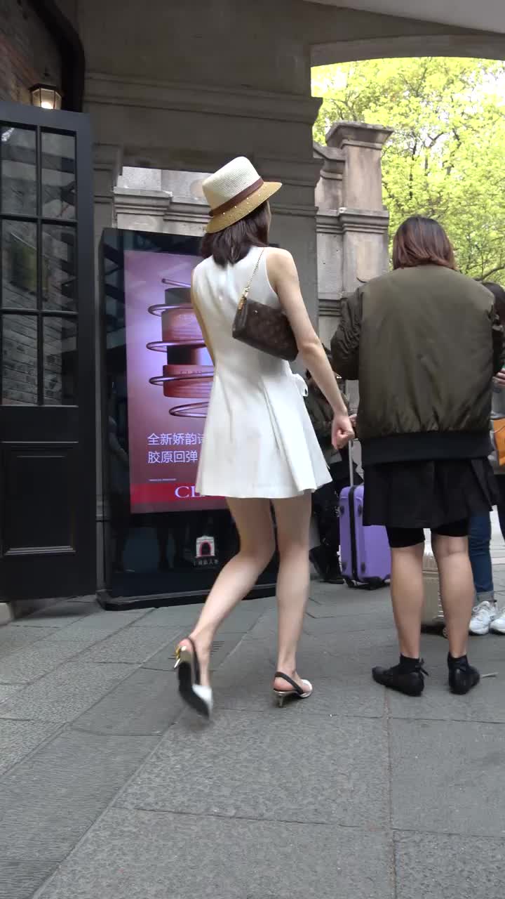 93abb83b-91e9-4861-a4dd-e9538684b836.mp4