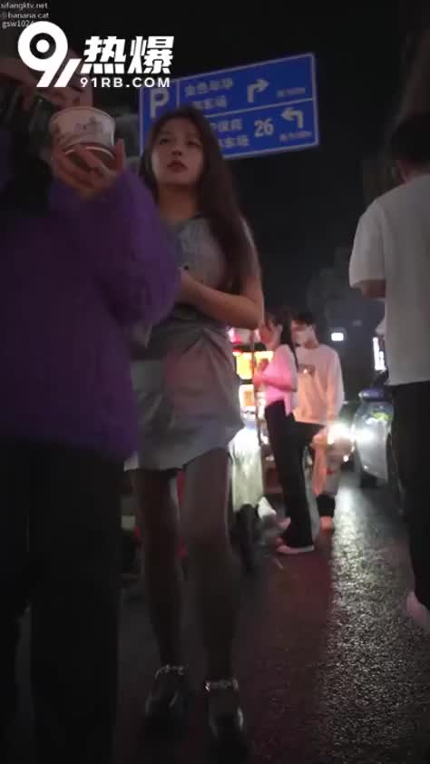 d6e41fe2-d77f-4b22-9e48-fa4b0ee6f353.mp4