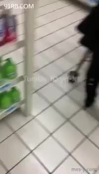 8f07f9b9-80ee-4ba9-8234-15413cbd3419.mp4