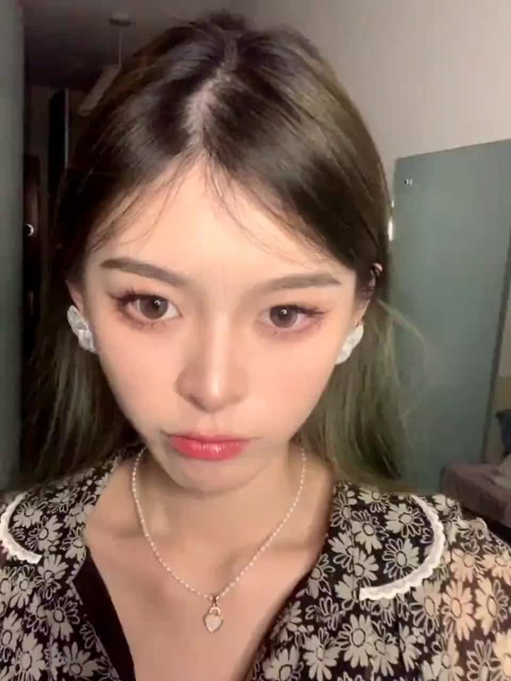 2ed3154f-a4f5-4953-ae41-adaad1e2e1be.mp4