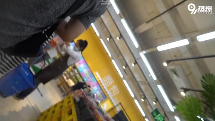 cb6fea69-5709-4cd9-b70f-9195bbec5acd.mp4