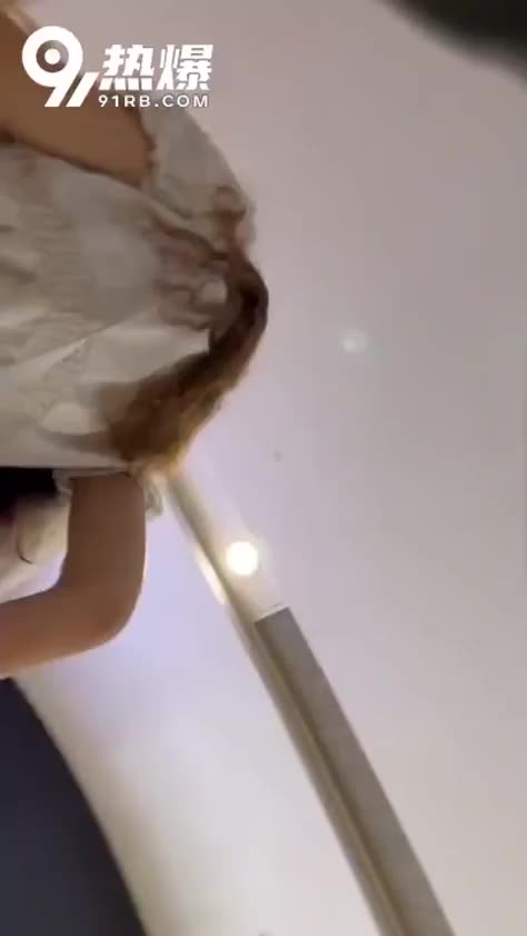 7749524f-fe99-4769-a77b-830368f79da2.mp4