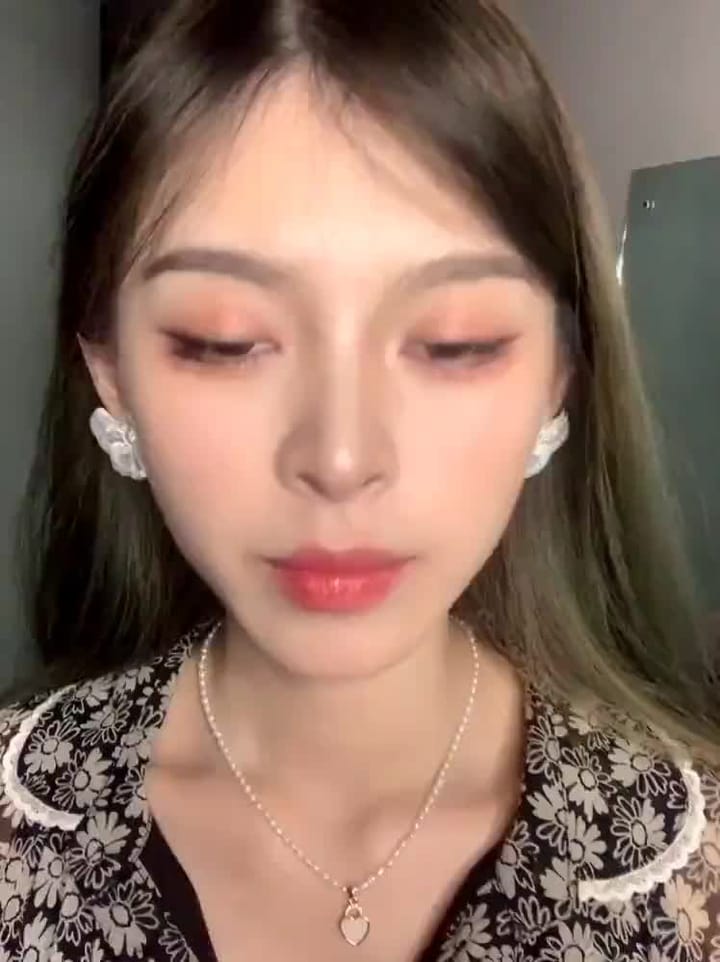 a712b050-9382-42c2-82c0-9e61e94a8340.mp4